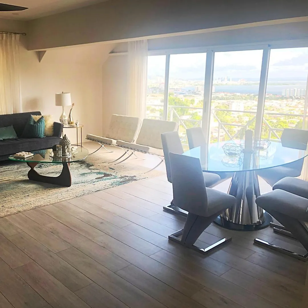 Diego MartinThe View, Goodwood Park Lux Townhouse别墅