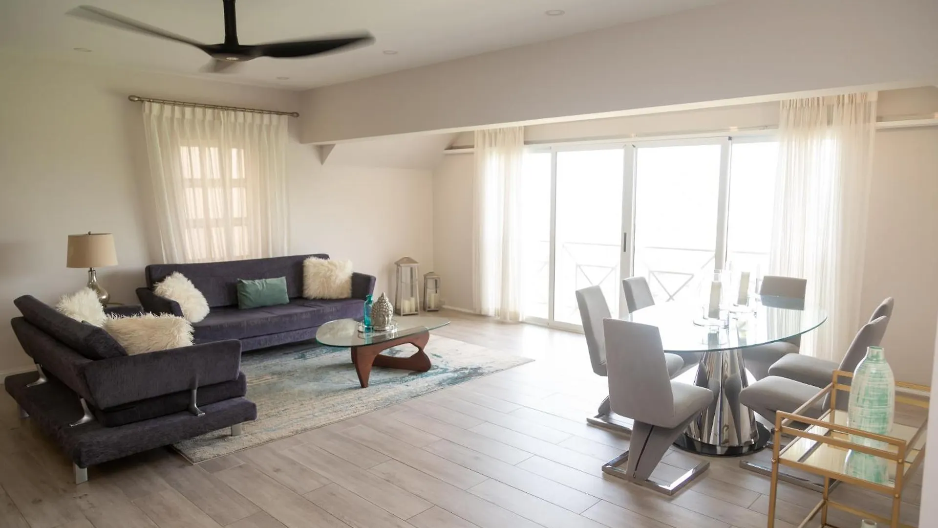 Diego MartinThe View, Goodwood Park Lux Townhouse别墅 Diego Martin